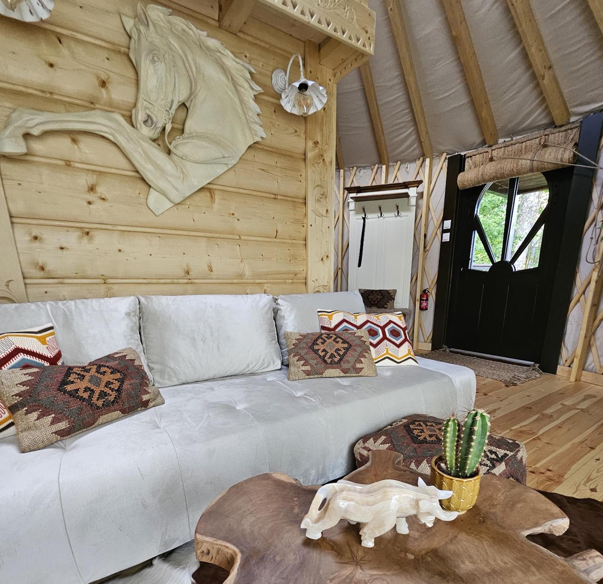 Jurta Na Wypasie - Luksusowy Namiot Z Widokiem Na Gory - Jacuzzi, Sauna, Split Ac, Private, Star View Zakopane Luaran gambar