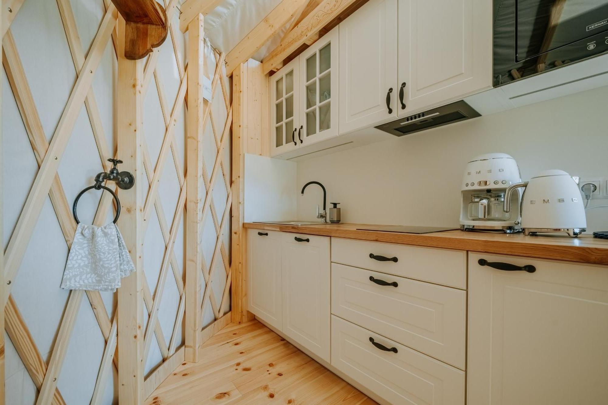 Jurta Na Wypasie - Luksusowy Namiot Z Widokiem Na Gory - Jacuzzi, Sauna, Split Ac, Private, Star View Zakopane Luaran gambar